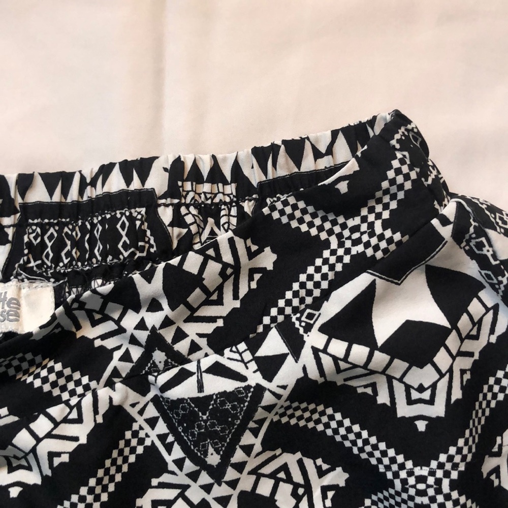 Patterned Shorts - Picture 2 of 2